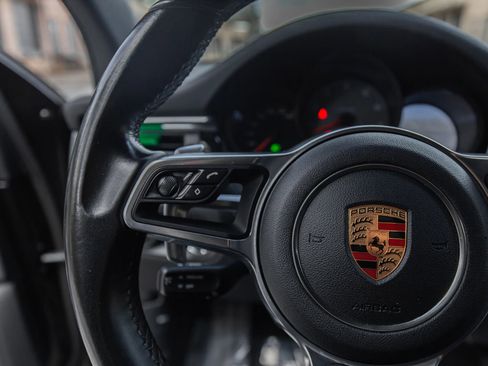 Used 2019 Porsche Macan S image 28