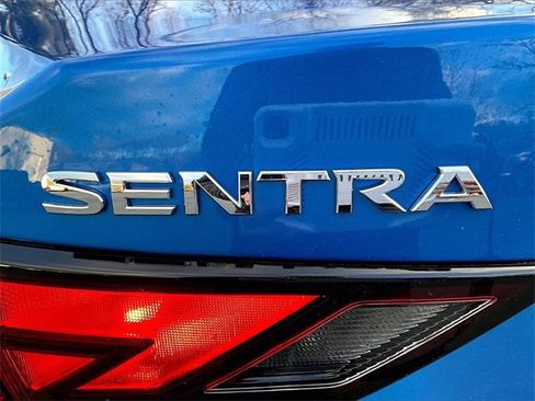 Used 2025 Nissan Sentra SV w/ All-Weather Package image 8