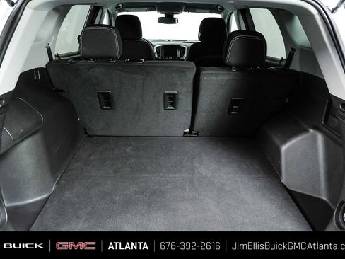 Used 2023 GMC Terrain SLE FWD image 30