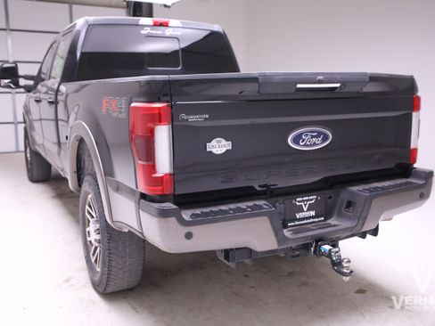 Used 2019 Ford F250 King Ranch w/ King Ranch Ultimate Package image 2