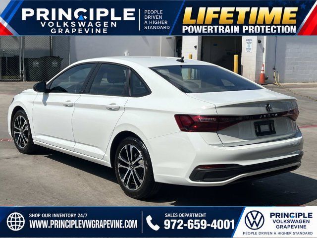Used 2026 Volkswagen Jetta Sport FWD image 8