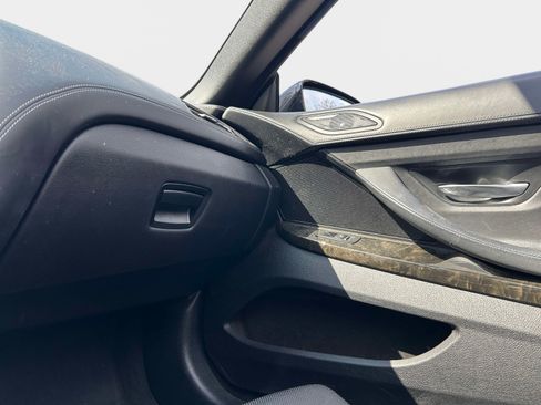Used 2018 BMW 650i Convertible RWD image 18