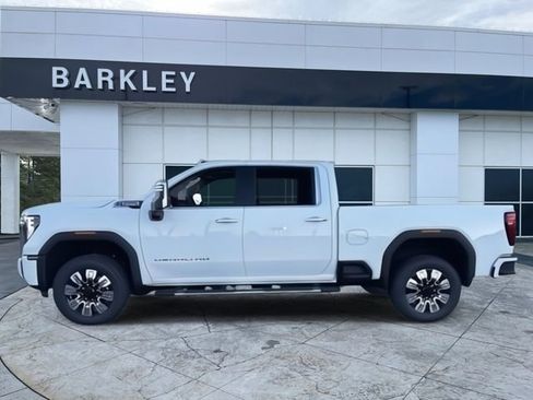 New 2026 GMC Sierra 2500 Denali w/ Denali Reserve Package image 4