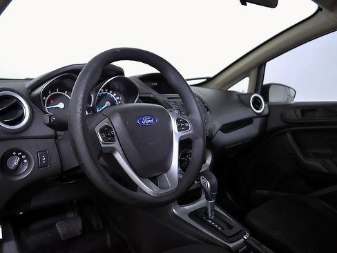 Used 2019 Ford Fiesta SE FWD image 13