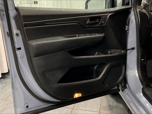 Used 2025 Honda Odyssey Sport-L image 9