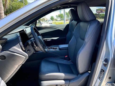 Used 2025 Lexus RX 350 Premium w/ Accessory Package (K3) image 8
