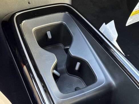 New 2026 Volkswagen ID.4 Pro image 24