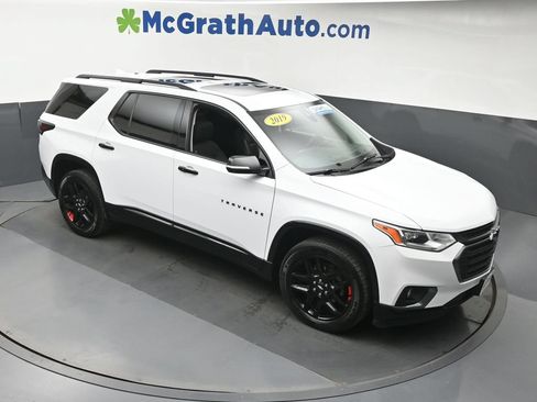 Used 2019 Chevrolet Traverse Premier w/ Redline Edition AWD/4WD image 3