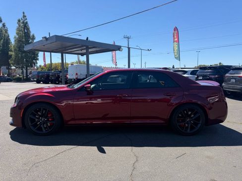 Used 2023 Chrysler 300 C RWD image 9