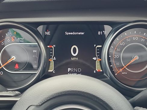 Used 2021 Jeep Wrangler Sport AWD/4WD image 18