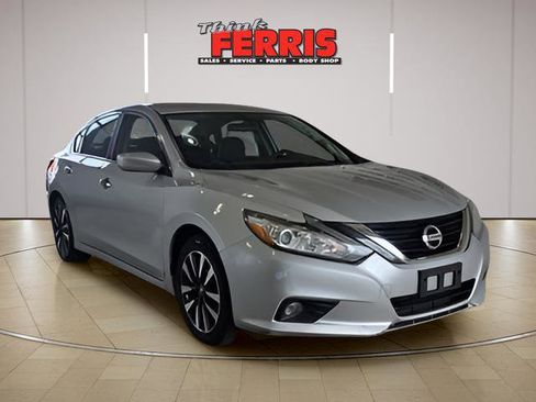 Used 2017 Nissan Altima 2.5 SV image 9