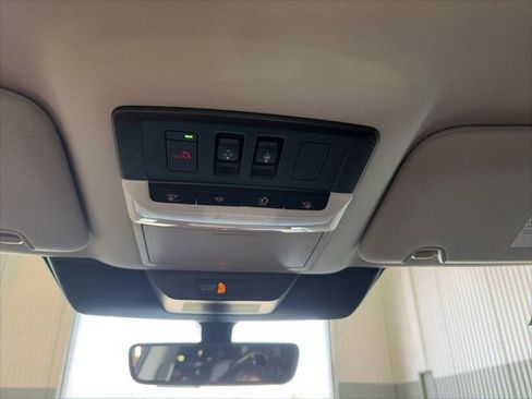 New 2026 Nissan Pathfinder Platinum image 30