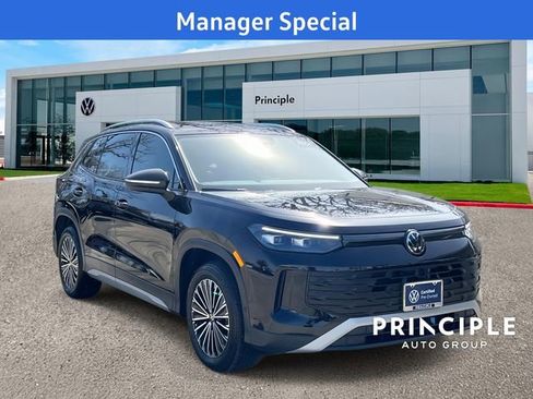 New 2025 Volkswagen Tiguan S image 2