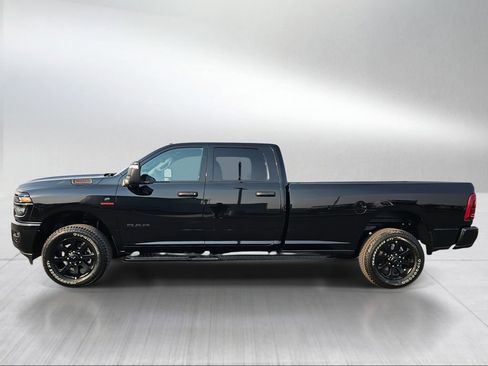 New 2025 RAM 2500 Big Horn AWD/4WD image 3