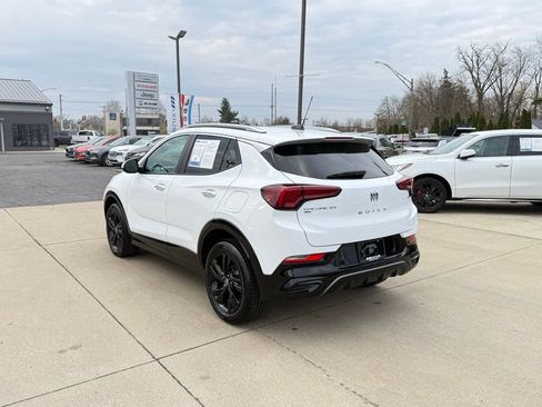 Used 2024 Buick Encore GX Sport Touring image 5