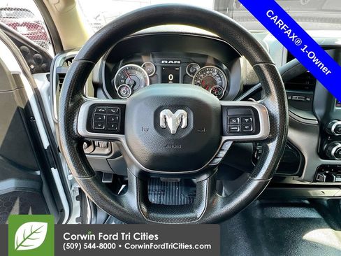 Used 2020 RAM 5500 Tradesman w/ Chrome Appearance Group AWD/4WD image 8