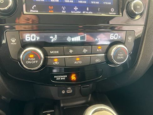 Certified 2022 Nissan Rogue Sport SL AWD/4WD image 56