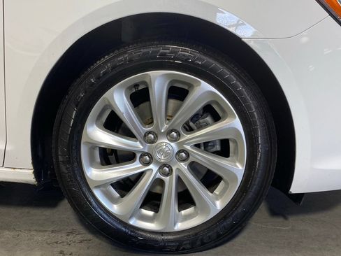 Used 2016 Buick LaCrosse FWD image 11