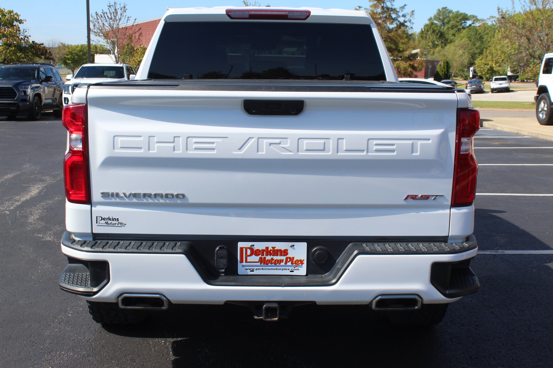 Used 2023 Chevrolet Silverado 1500 RST w/ Z71 Off-Road Package AWD/4WD image 7