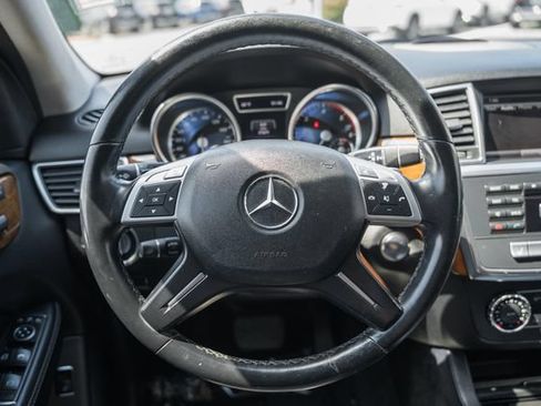 Used 2013 Mercedes-Benz ML 350 BlueTEC 4MATIC image 31