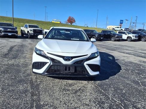 Used 2023 Toyota Camry SE image 31