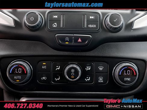 Used 2023 GMC Terrain SLT AWD/4WD image 17