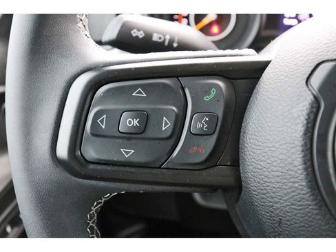 Used 2025 Jeep Wrangler Unlimited Sport AWD/4WD image 15