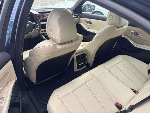 New 2026 BMW 330i xDrive Sedan w/ Premium Package AWD/4WD image 27