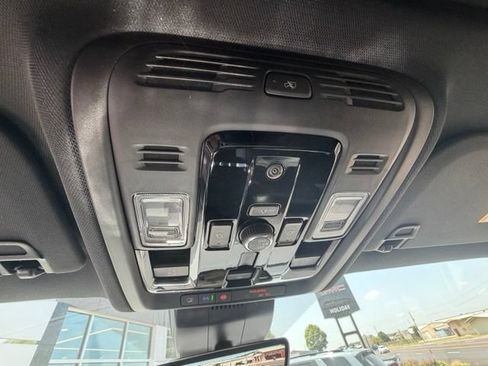 New 2026 GMC Yukon AT4 w/ AT4 Premium Package AWD/4WD image 7