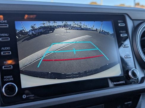 Used 2023 Toyota Tacoma TRD Off-Road image 6