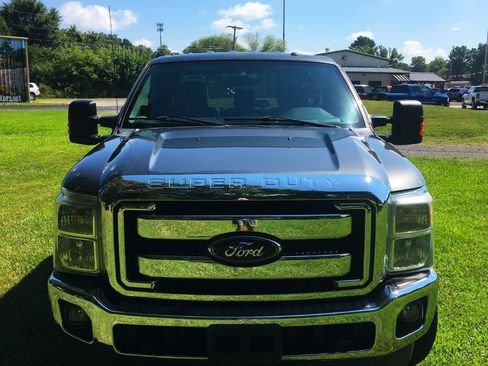 Used 2016 Ford F250 XLT w/ XLT Value Package AWD/4WD image 5