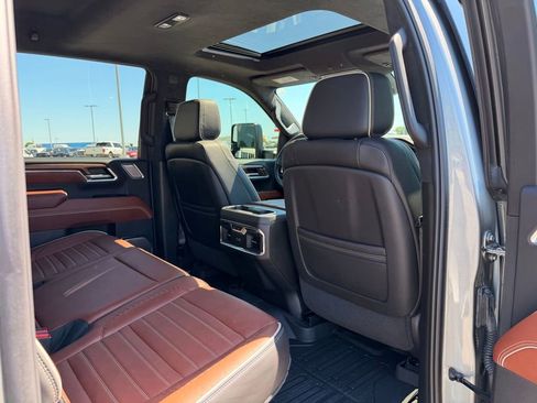 Used 2024 GMC Sierra 2500 Denali Ultimate AWD/4WD image 20