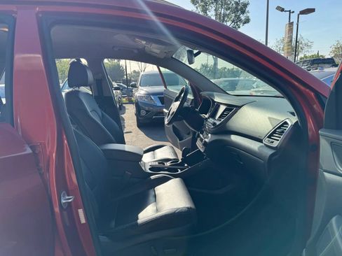 Used 2016 Hyundai Tucson Limited AWD/4WD image 10