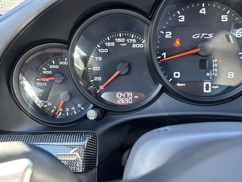 Certified 2019 Porsche 911 image 16