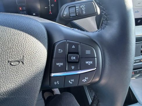 Used 2025 Ford Maverick Lariat w/ 4K Tow Package image 18