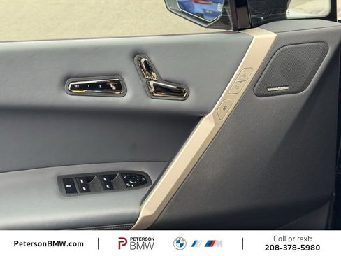 Used 2023 BMW iX xDrive50 w/ Premium Package image 26