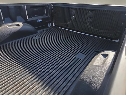 Used 2024 Ford F150 Lariat w/ FX4 Off-Road Package image 8