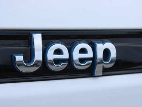 Used 2024 Jeep Grand Cherokee Limited 4xe AWD/4WD image 5