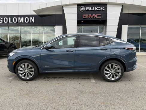 New 2026 Buick Envista Avenir FWD image 2