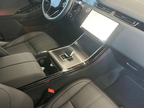 New 2026 Land Rover Range Rover Evoque Dynamic SE AWD/4WD image 16