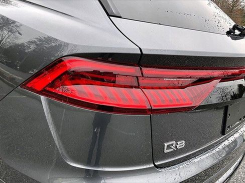 Used 2019 Audi Q8 Premium Plus w/ Premium Plus image 26