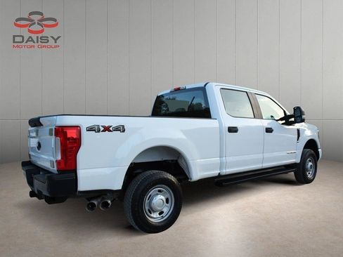 Used 2019 Ford F250 XL w/ Power Equipment Group AWD/4WD image 5