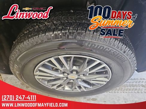 Used 2026 Chevrolet Traverse LT AWD/4WD image 7