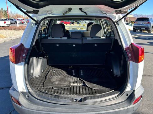 Used 2015 Toyota RAV4 XLE image 24