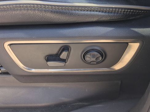 Used 2021 RAM 1500 Limited AWD/4WD image 21
