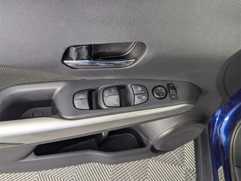 Used 2019 Nissan Kicks SV image 19