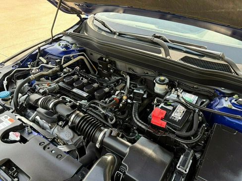 Used 2018 Honda Accord Sport image 35