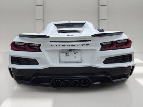 Used 2024 Chevrolet Corvette Z06 RWD image 4