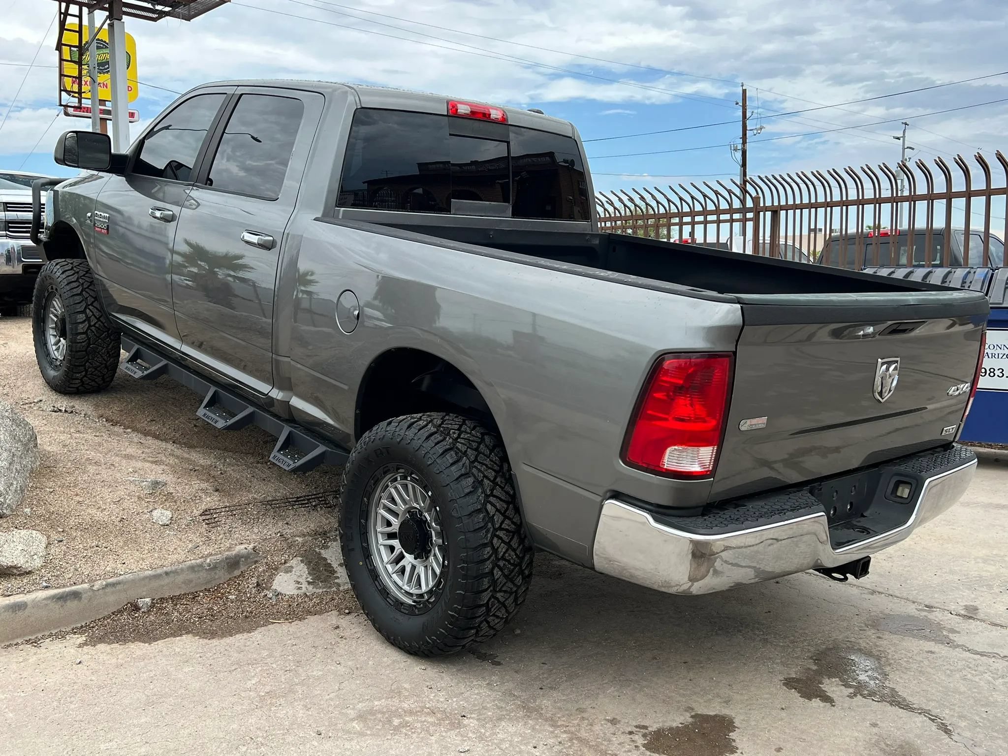 Used 2012 RAM 2500 SLT AWD/4WD image 11
