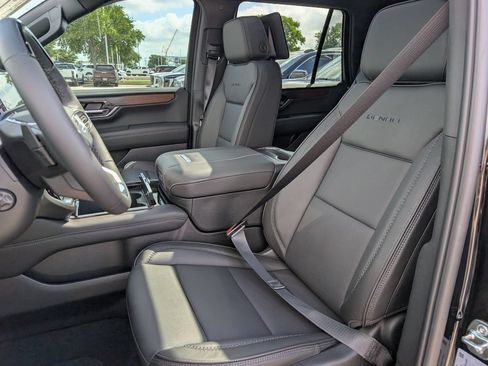 New 2026 GMC Yukon Denali w/ Advanced Technology Package AWD/4WD image 18